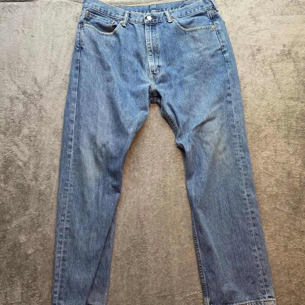 Levi's 505 Jeans Mens 38x30 Blue Medium Wash Regular Fit Straight Leg Denim